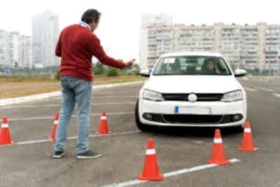 B sınıfı otomobil ehliyeti - manuel, otomatik ve engelli araçlar için